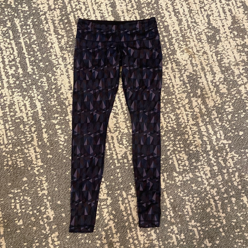 Lululemon Triangle Patterned Leggings (Size 6) - image 1